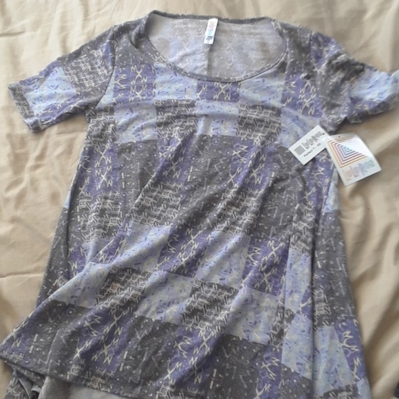 LuLaRoe Tops - Lularoe xs perfect tee
